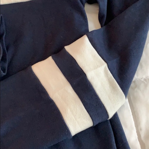 Top - Picture 3 of 6